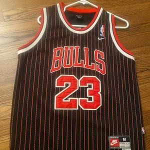 Nike Jersey; Michael Jordan Chicago Bulls jersey